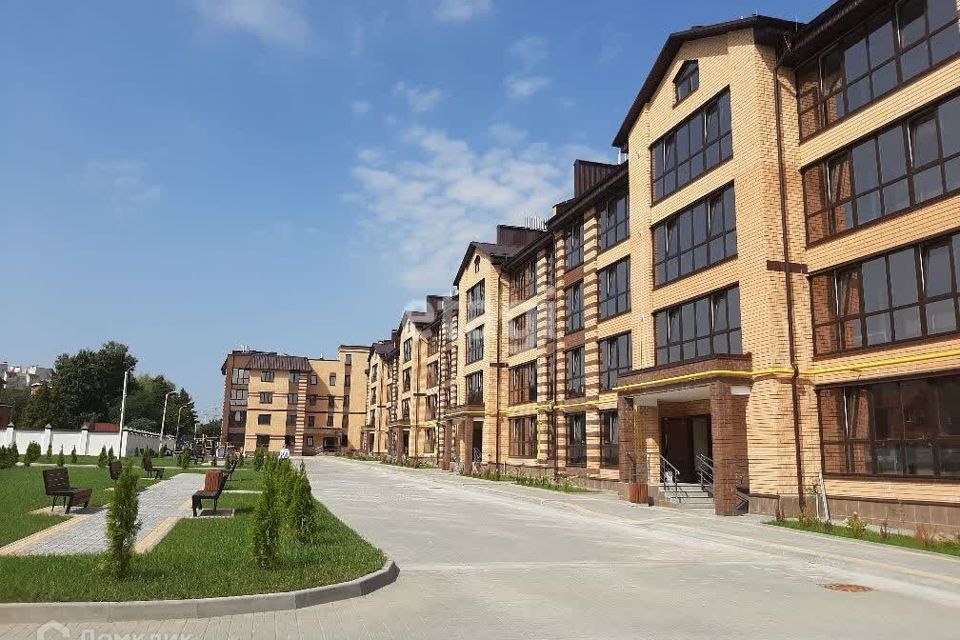 Продаётся 1-комнатная квартира, 46.5 м²