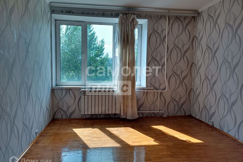 Продаётся 3-комнатная квартира, 59.8 м²