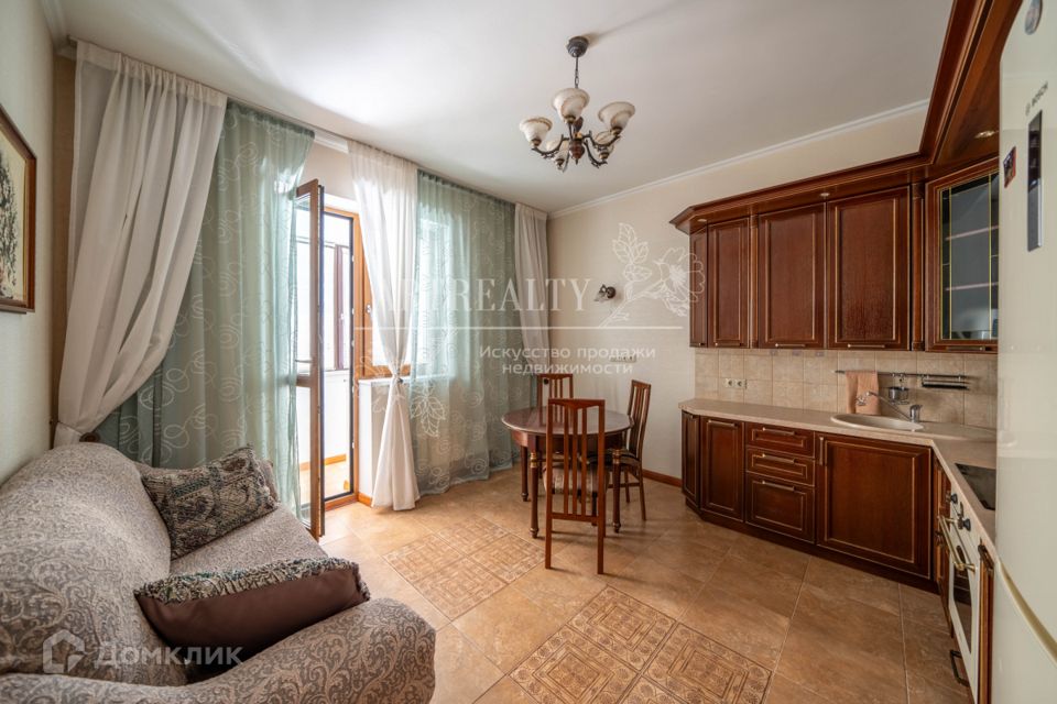 Сдаётся 2-комнатная квартира, 55 м²