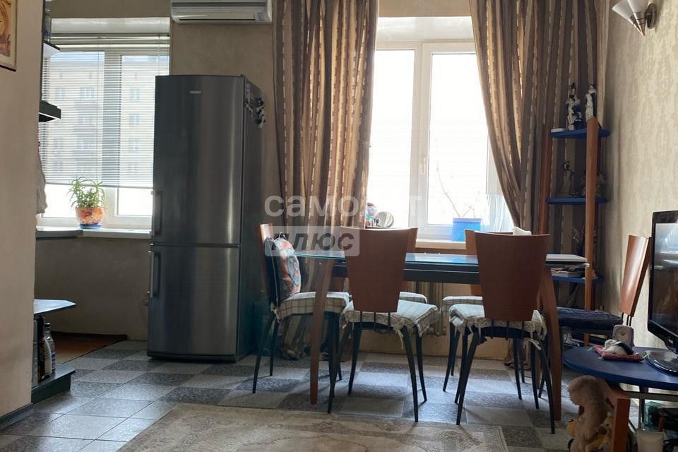 Продаётся 3-комнатная квартира, 56.2 м²