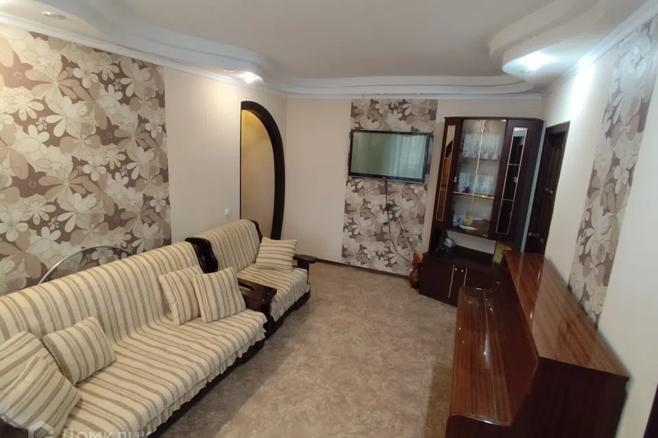 Продаётся 4-комнатная квартира, 56 м²