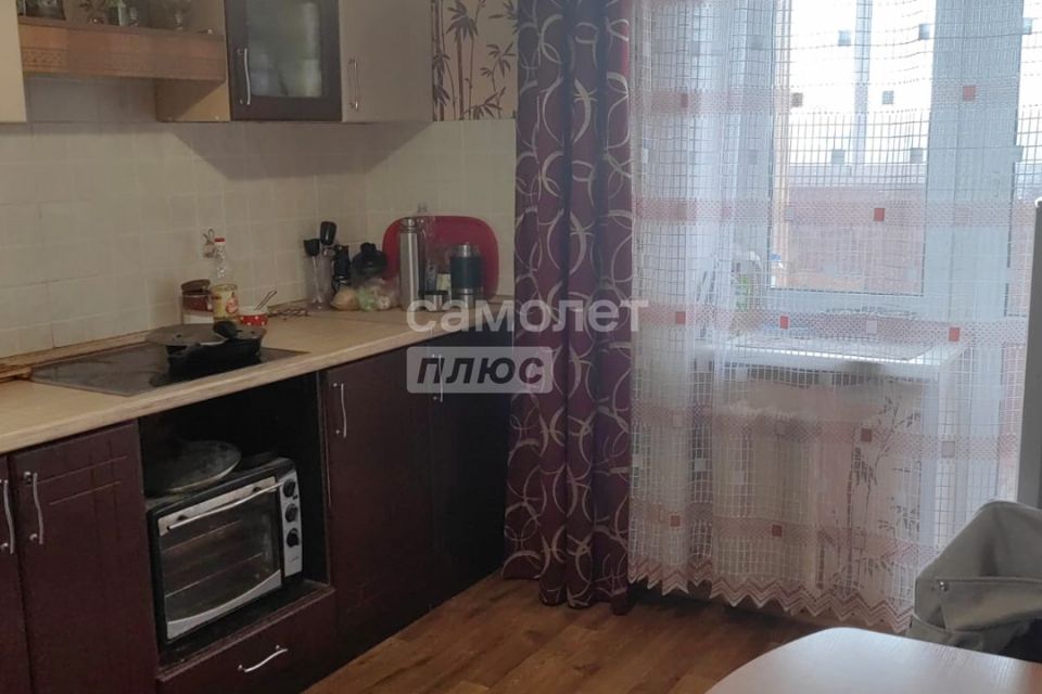 Продаётся 3-комнатная квартира, 76.3 м²