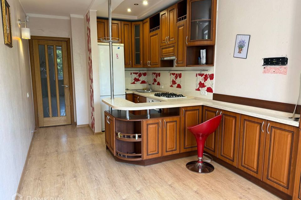 Продаётся 2-комнатная квартира, 74.3 м²