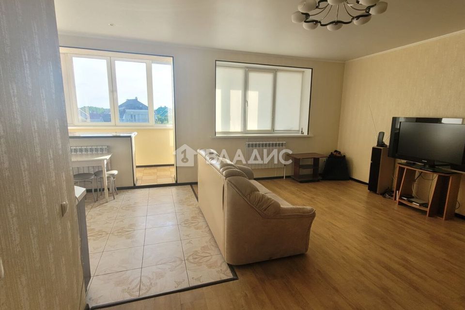 Продаётся 3-комнатная квартира, 90 м²