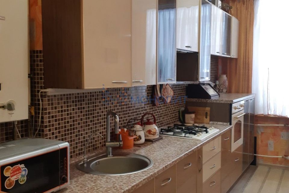 Продаётся 3-комнатная квартира, 79.6 м²