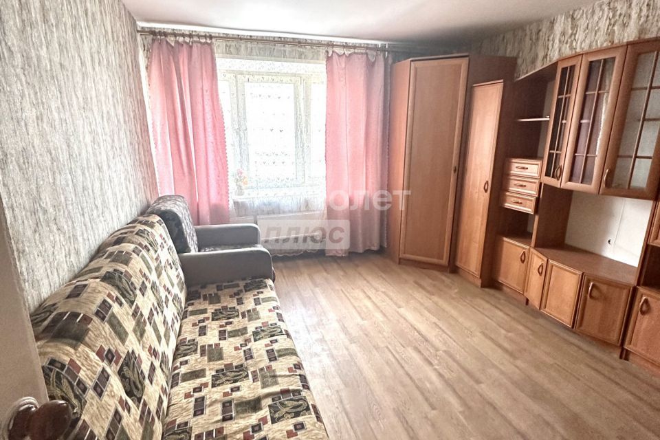 Продаётся 1-комнатная квартира, 35.9 м²