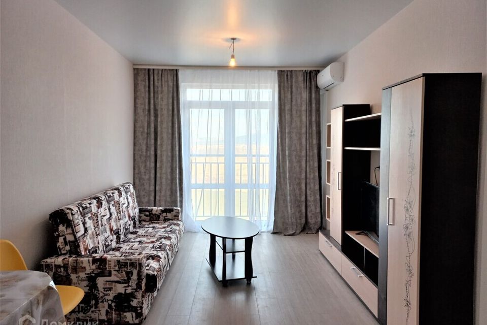 Сдаётся 1-комнатная квартира, 42 м²
