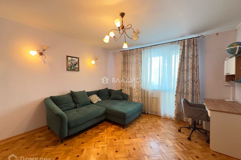 Продаётся 4-комнатная квартира, 91.1 м²