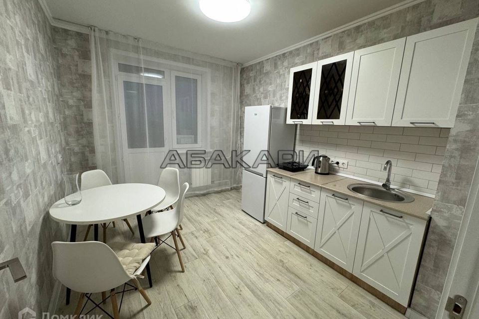 Сдаётся 1-комнатная квартира, 45 м²