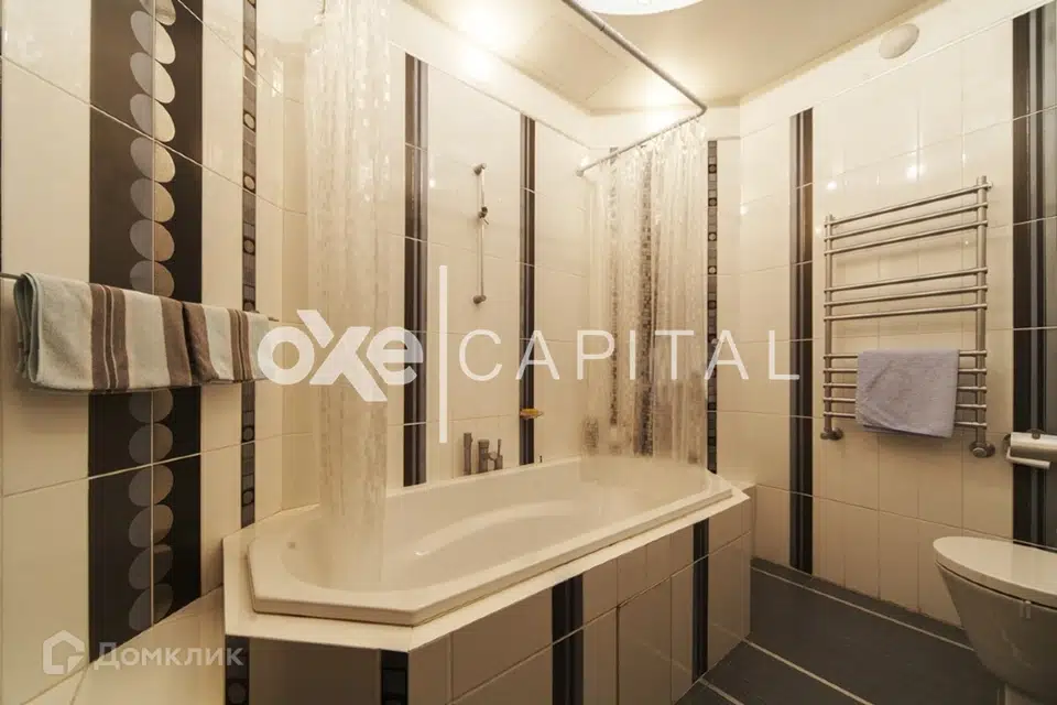 Продаётся 3-комнатная квартира, 144.9 м²