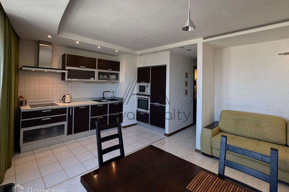 Сдаётся 1-комнатная квартира, 60 м²