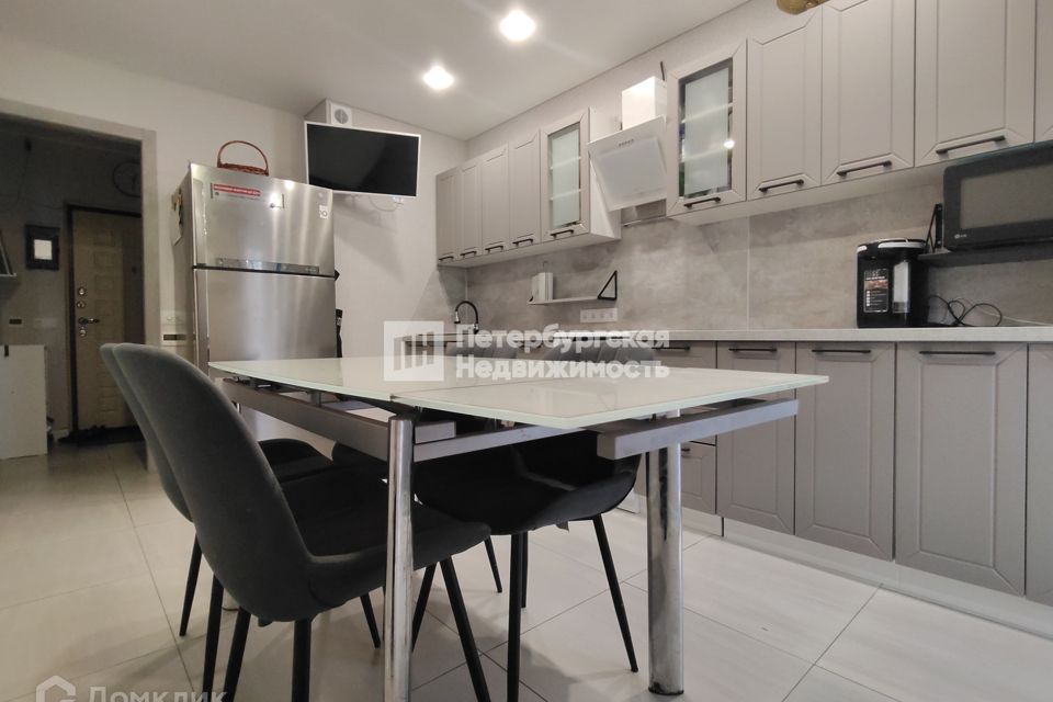 Продаётся 1-комнатная квартира, 46.6 м²