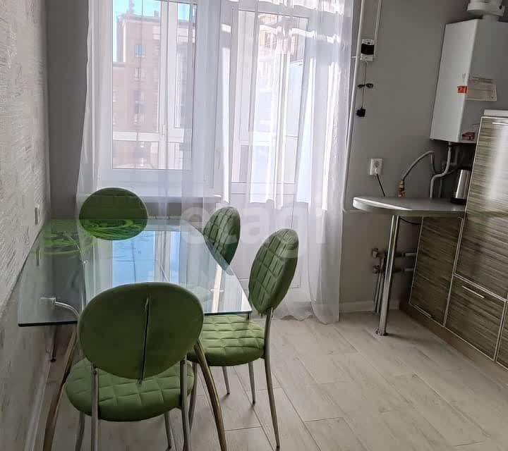 Сдаётся 1-комнатная квартира, 40 м²