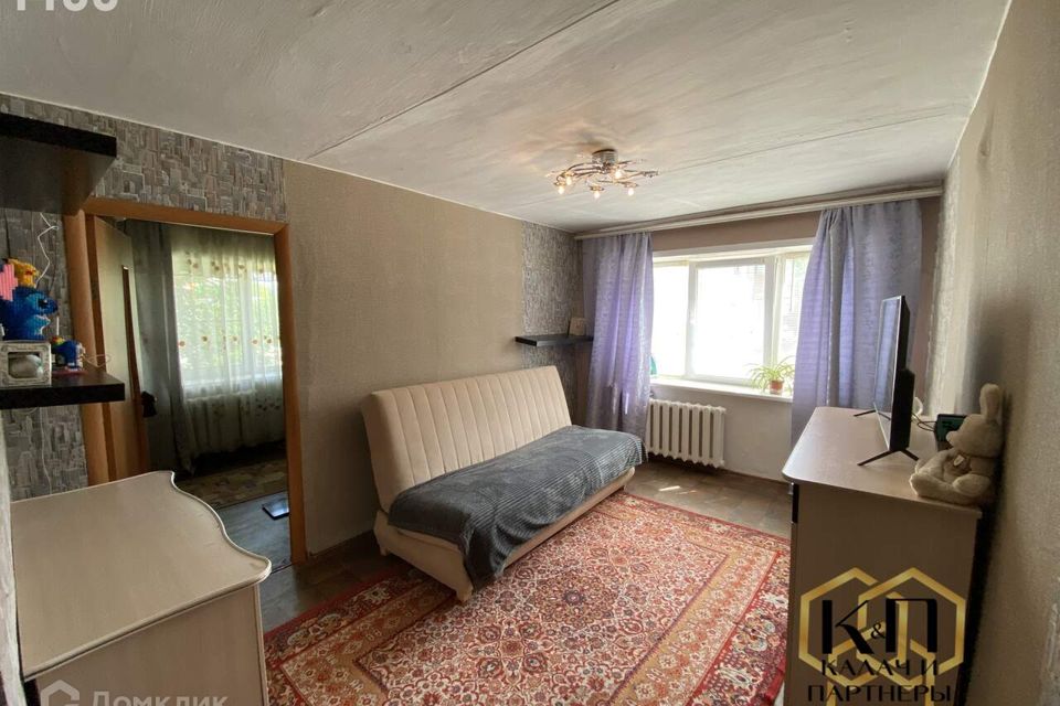 Продаётся 3-комнатная квартира, 52.9 м²
