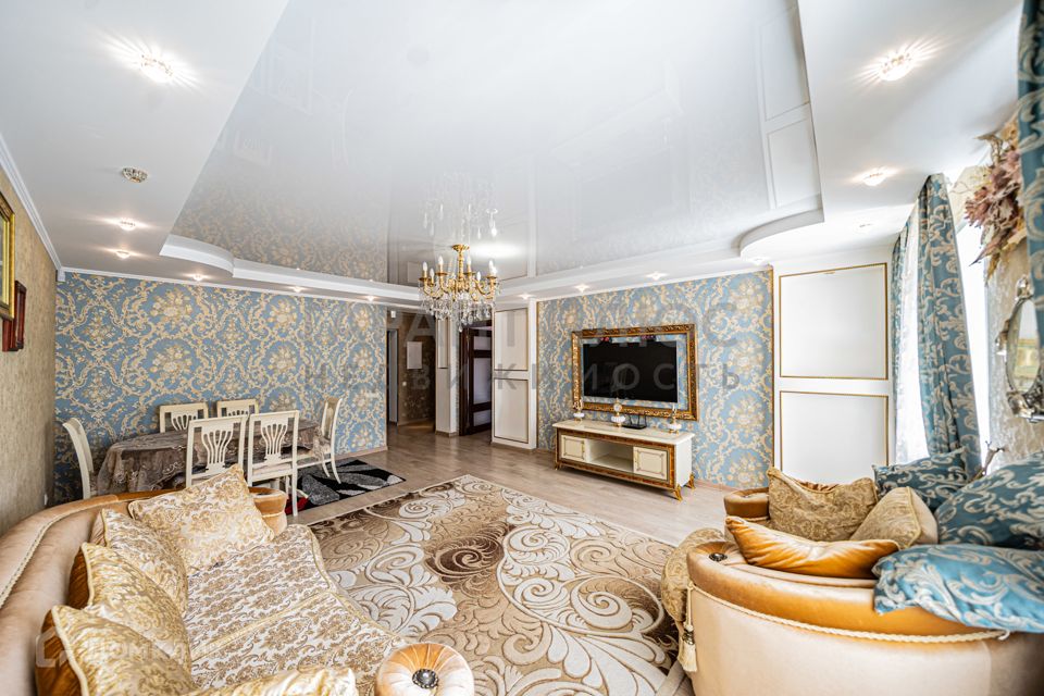 Продаётся 4-комнатная квартира, 115.4 м²