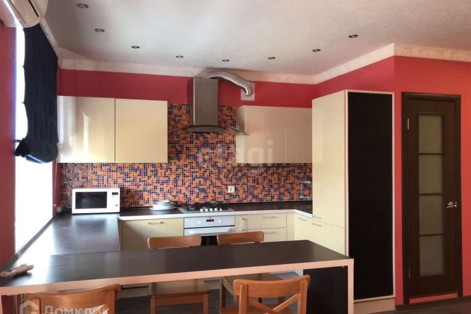 Продаётся 2-комнатная квартира, 58.5 м²