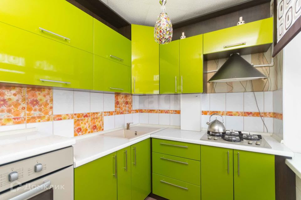 Продаётся 3-комнатная квартира, 57.8 м²