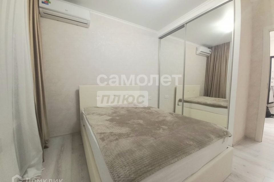 Продаётся 1-комнатная квартира, 42 м²