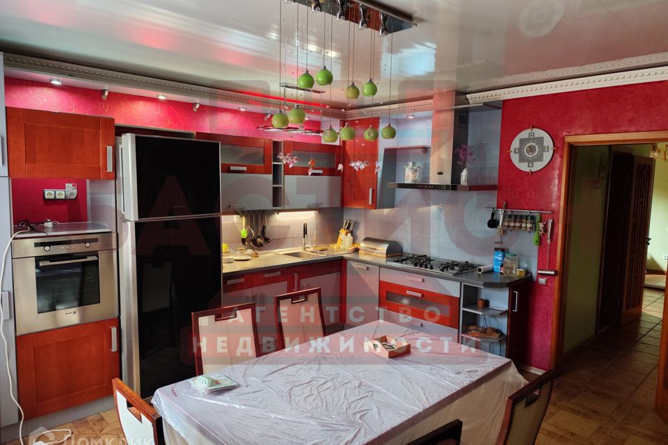 Продаётся 2-этажный дом, 150 м²