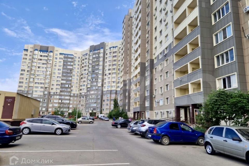 Продаётся 1-комнатная квартира, 38 м²