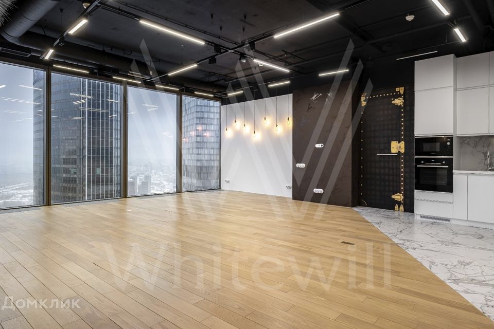 Продаётся студия, 80 м²