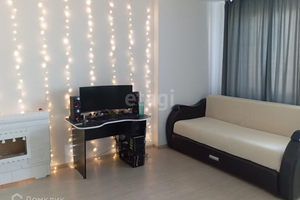 Продаётся 1-комнатная квартира, 52.8 м²