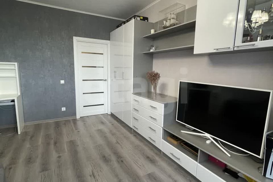 Продаётся 1-комнатная квартира, 37.3 м²