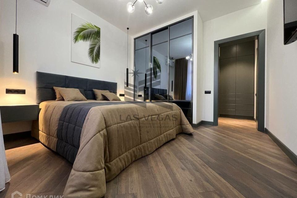 Сдаётся 2-комнатная квартира, 65 м²
