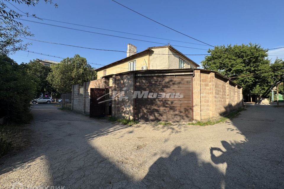 Продаётся 2-комнатная квартира, 58.2 м²