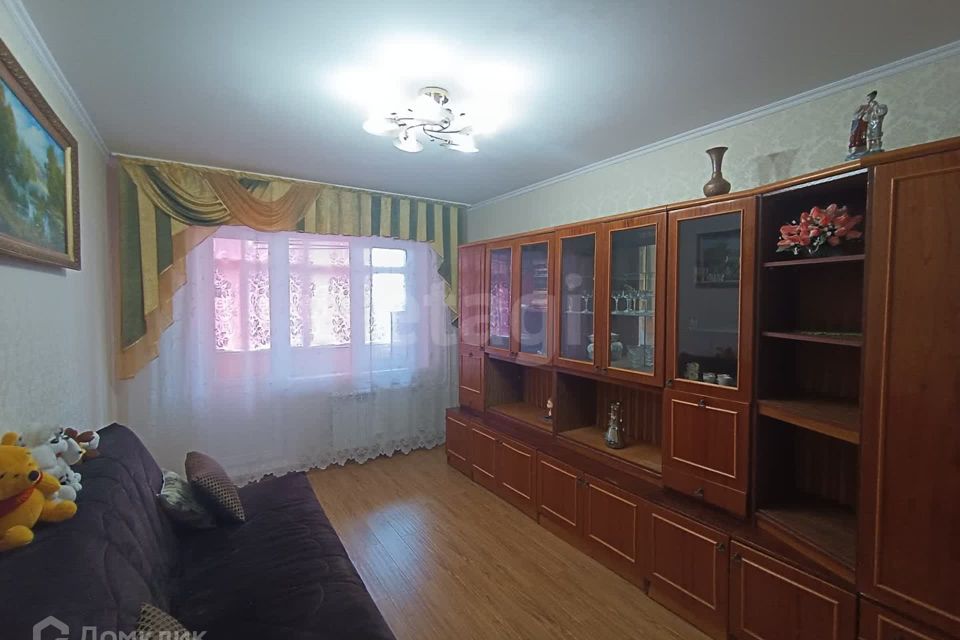 Продаётся 3-комнатная квартира, 60.5 м²