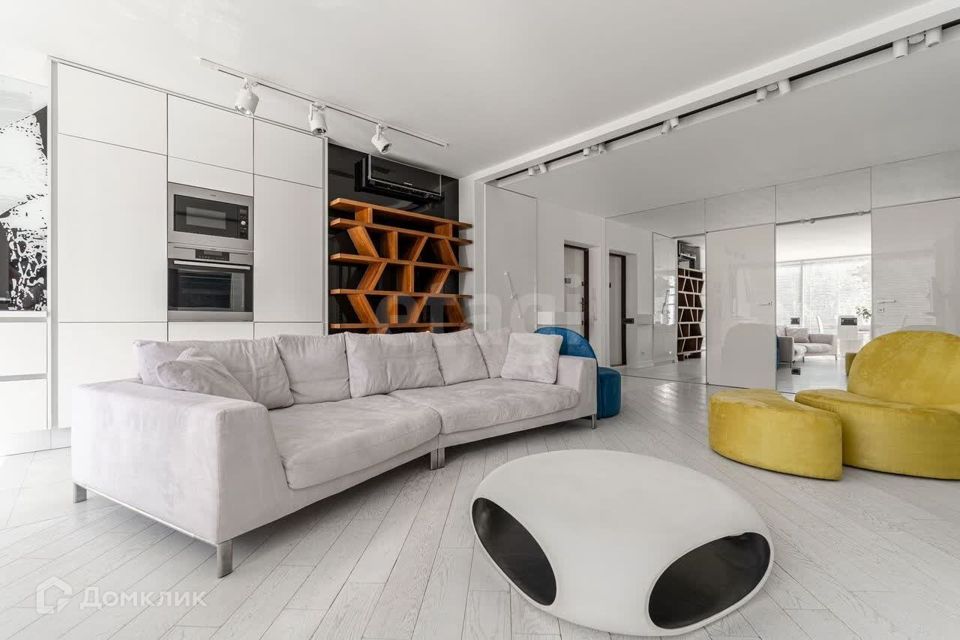 Продаётся 2-комнатная квартира, 74 м²