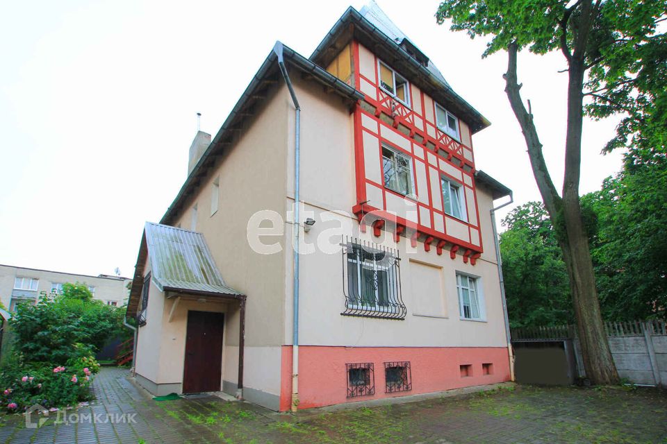 Продаётся 4-комнатная квартира, 115.1 м²