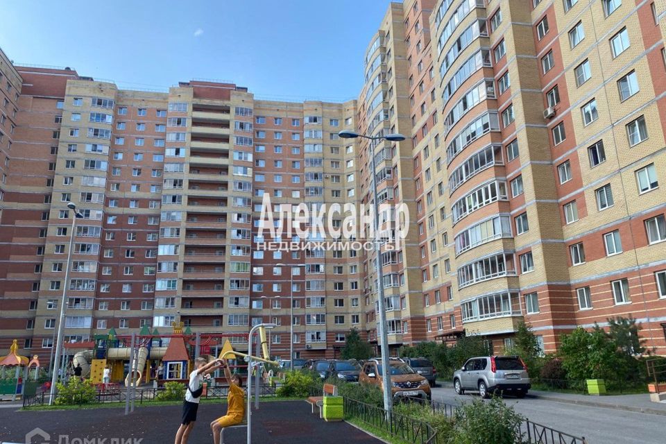 Продаётся 1-комнатная квартира, 42 м²