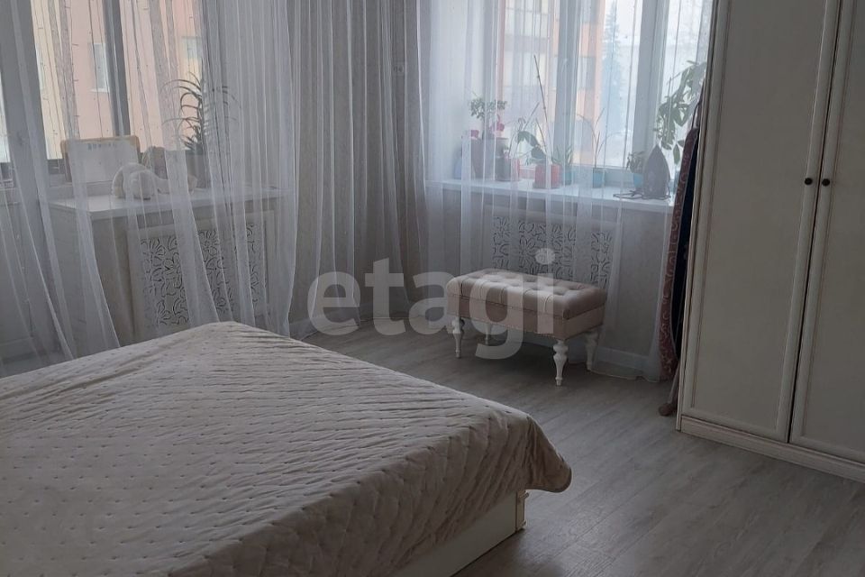 Продаётся 2-комнатная квартира, 65 м²