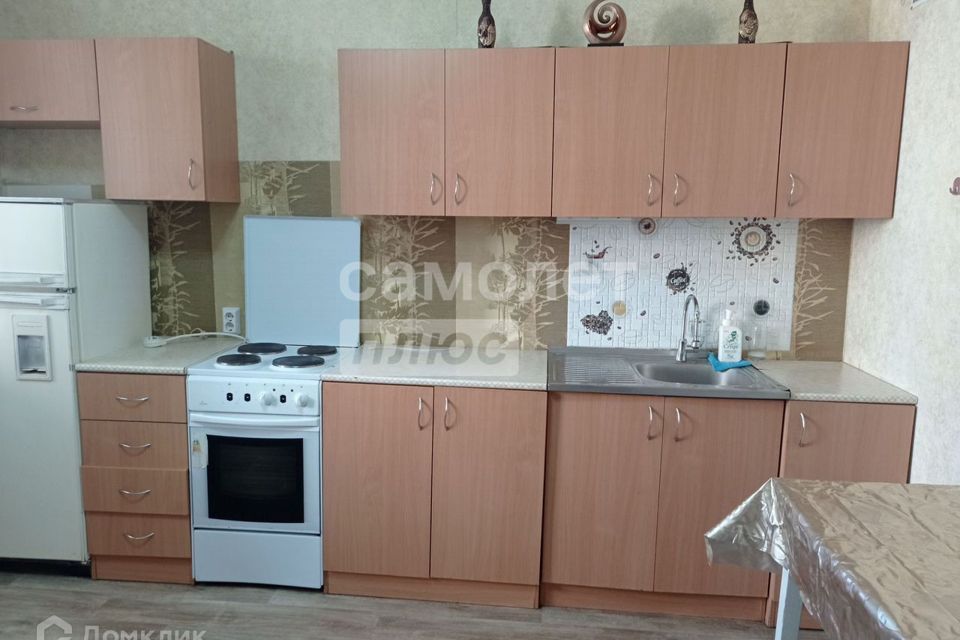 Сдаётся 2-комнатная квартира, 58 м²