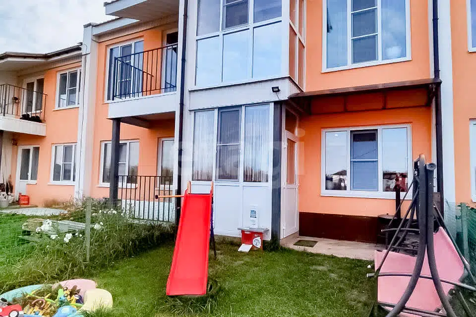 Продаётся таунхаус, 2-эт., 96.6 м²