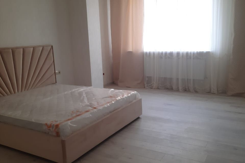 Сдаётся 2-комнатная квартира, 70 м²