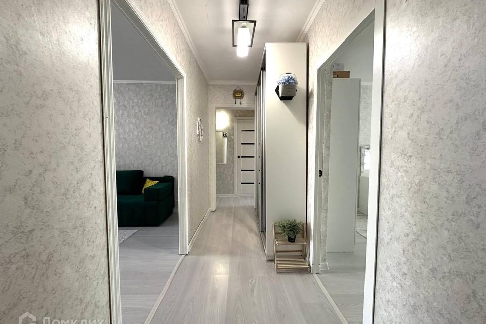 Продаётся 4-комнатная квартира, 82.1 м²