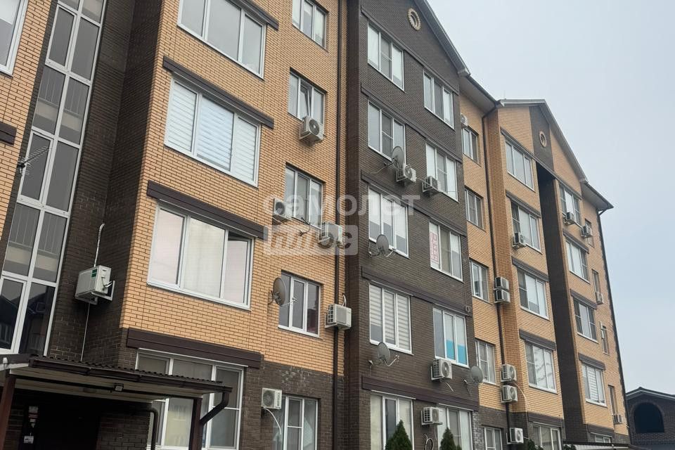 Продаётся 2-комнатная квартира, 69.4 м²
