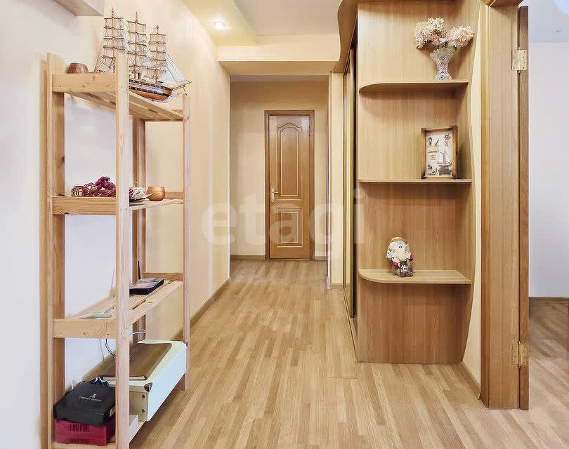 Продаётся 3-комнатная квартира, 88.9 м²