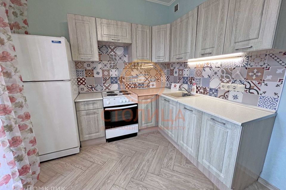 Сдаётся 1-комнатная квартира, 38 м²