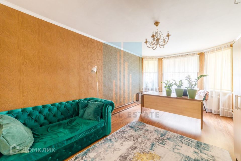 Продаётся 2-комнатная квартира, 73.7 м²