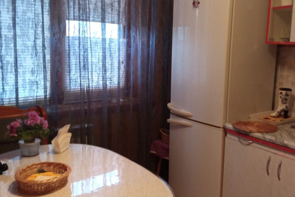 Продаётся 3-комнатная квартира, 64 м²