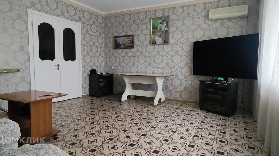 Продаётся 4-комнатная квартира, 112 м²