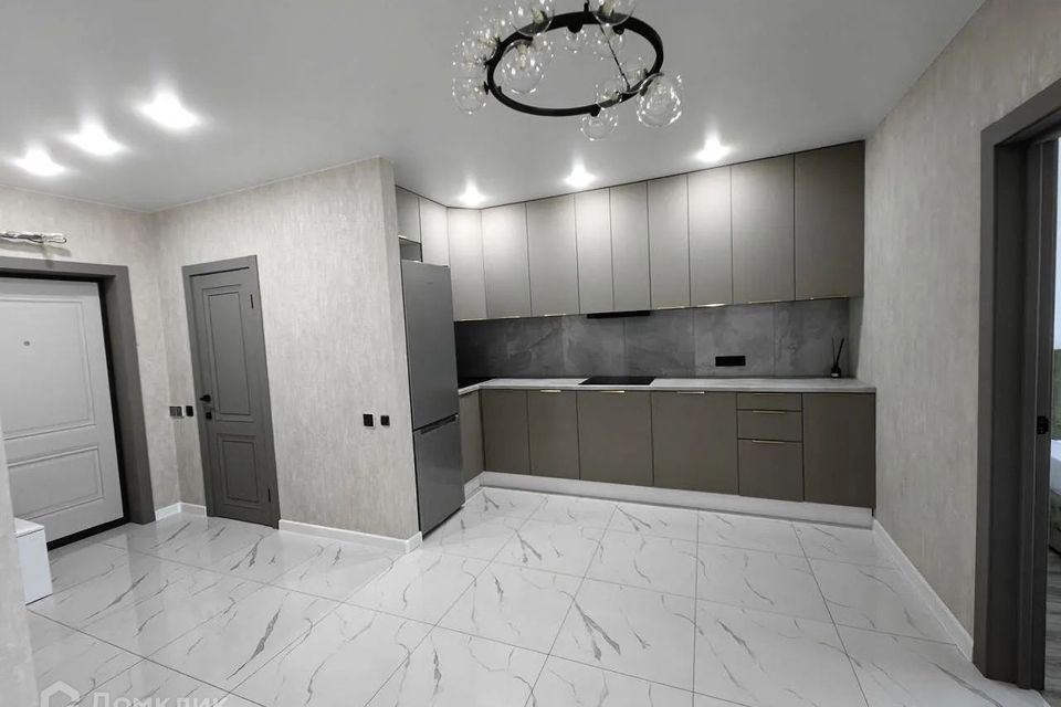 Продаётся 1-комнатная квартира, 42 м²