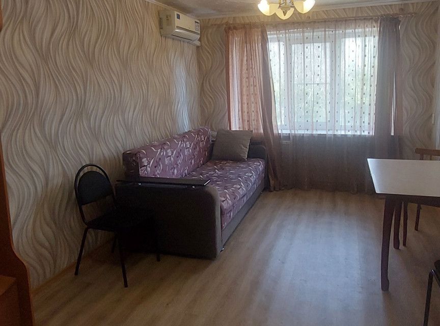Продаётся комната в 8-комн. квартире, 19 м²