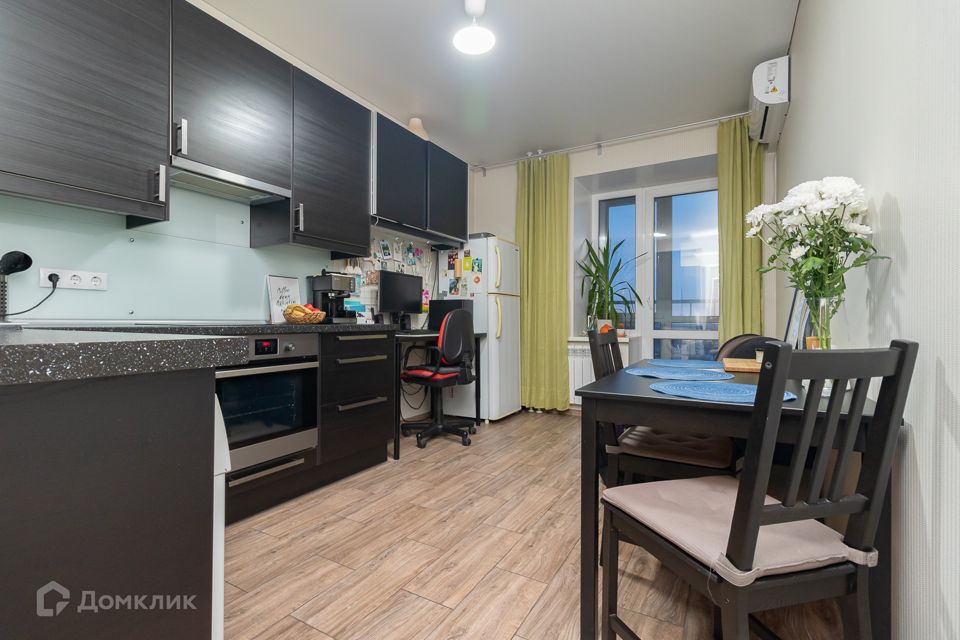 Продаётся 1-комнатная квартира, 37.6 м²