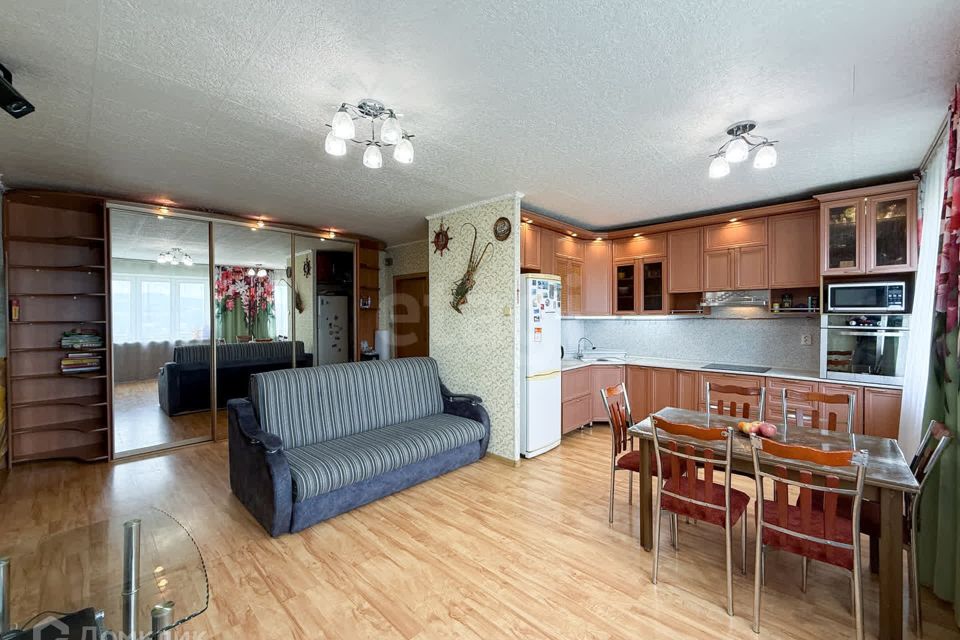 Продаётся 3-комнатная квартира, 71.7 м²