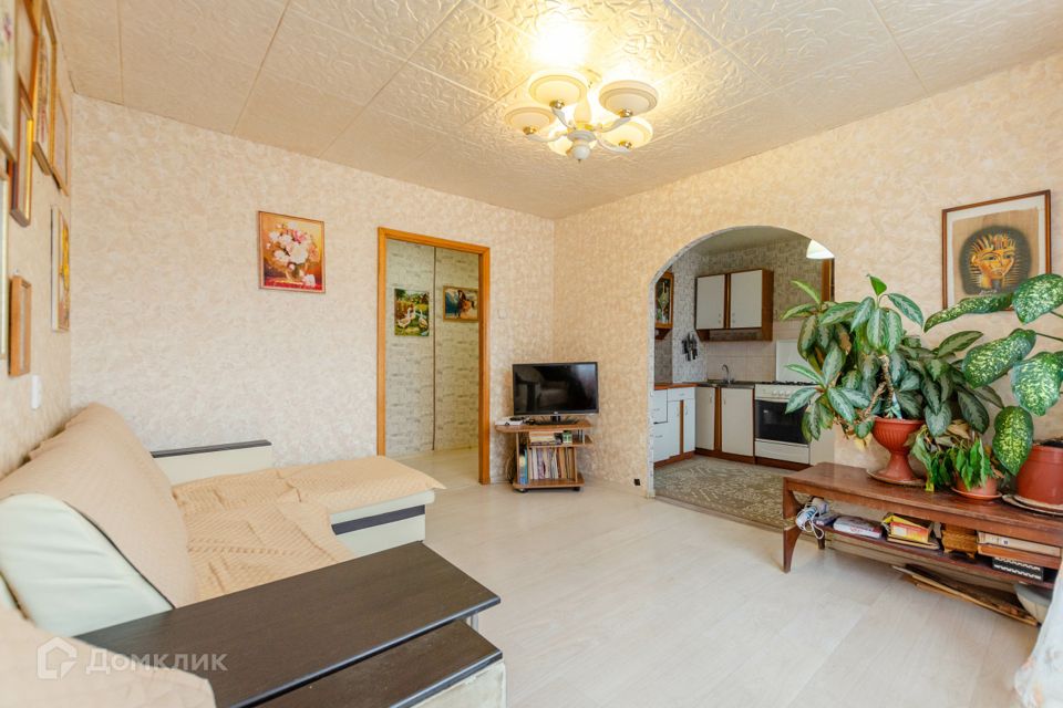 Продаётся 3-комнатная квартира, 63.8 м²