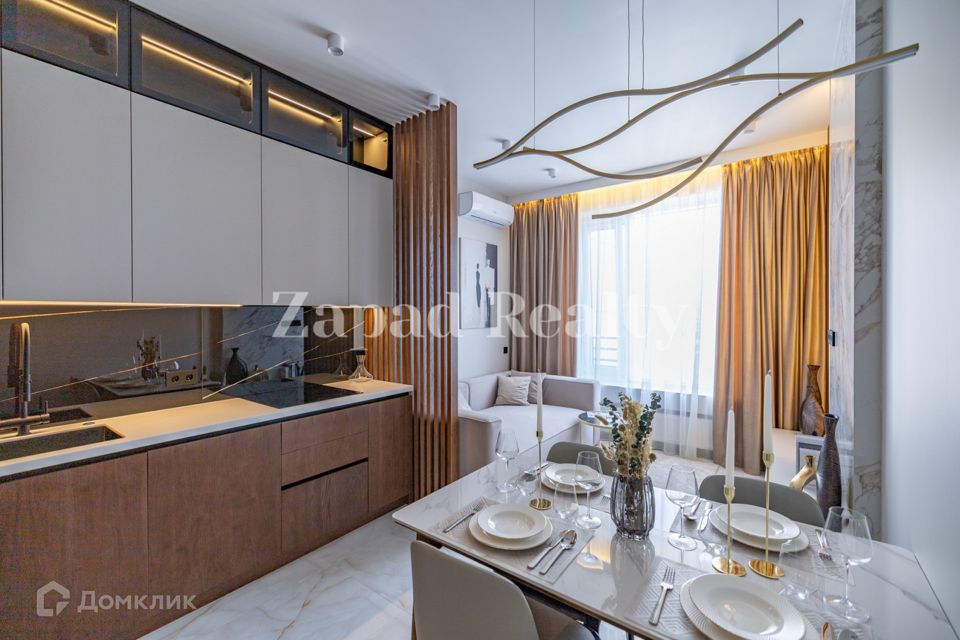 Продаётся 2-комнатная квартира, 65 м²